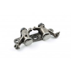 Коромысла клапанов (рокеры, пара)   4T CG125/150   (в сборе)