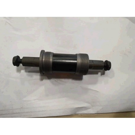 Каретка велосипедная неразборная   (квадрат)   (L-122mm)   YAT